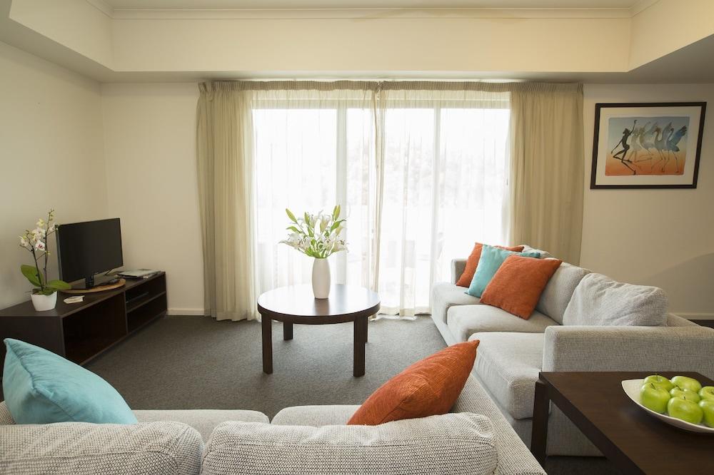 เมโทร แอดวานซ์ อพาร์ตเมนต์ แอนด์ โฮเทล ดาร์วิน Aparthotel ภายนอก รูปภาพ